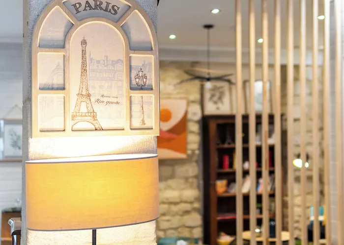 Hotel Lilas Blanc Paris